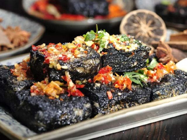 5大公認(rèn)的垃圾食品，比泡面嚴(yán)重得多！“?？印蹦贻p人